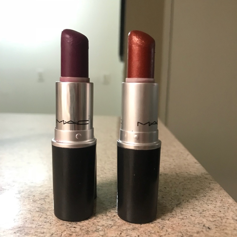 Bundle of 2: MAC lipsticks